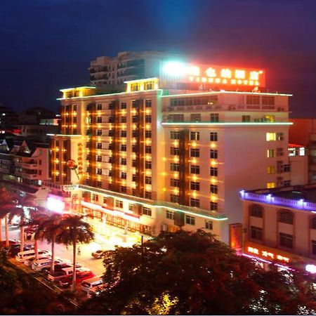 Hanting Express Sanya The First Market Branch Hotel Exterior photo