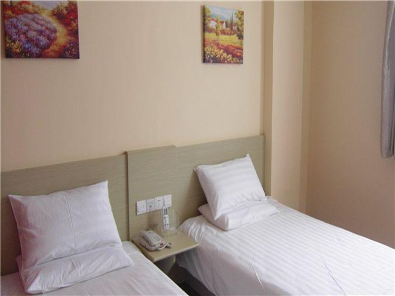 Hanting Express Sanya The First Market Branch Hotel Exterior photo